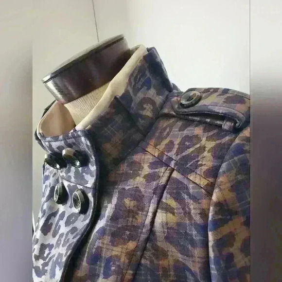 VIVIDA Hong Kong short trench  size 38 (size 2) - Picture 3 of 10